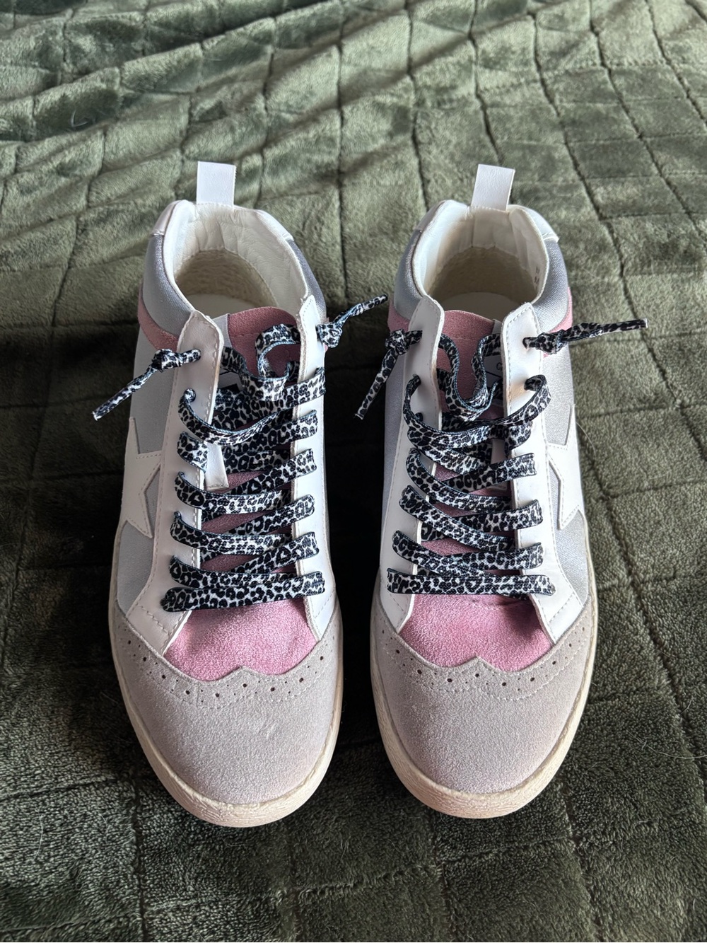 Mi.iM Pink, Gray & White Star Accent Sneakers with Leopard Laces